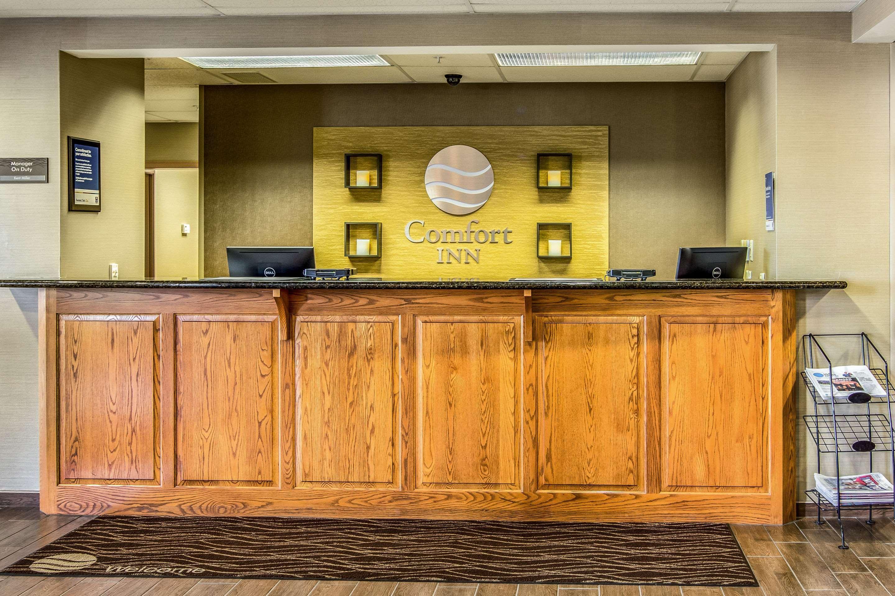 Comfort Inn Millersburg Exterior photo